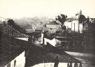 A antiga Capela das Almas e a estrada para Aveiro (Alto Bandeira)